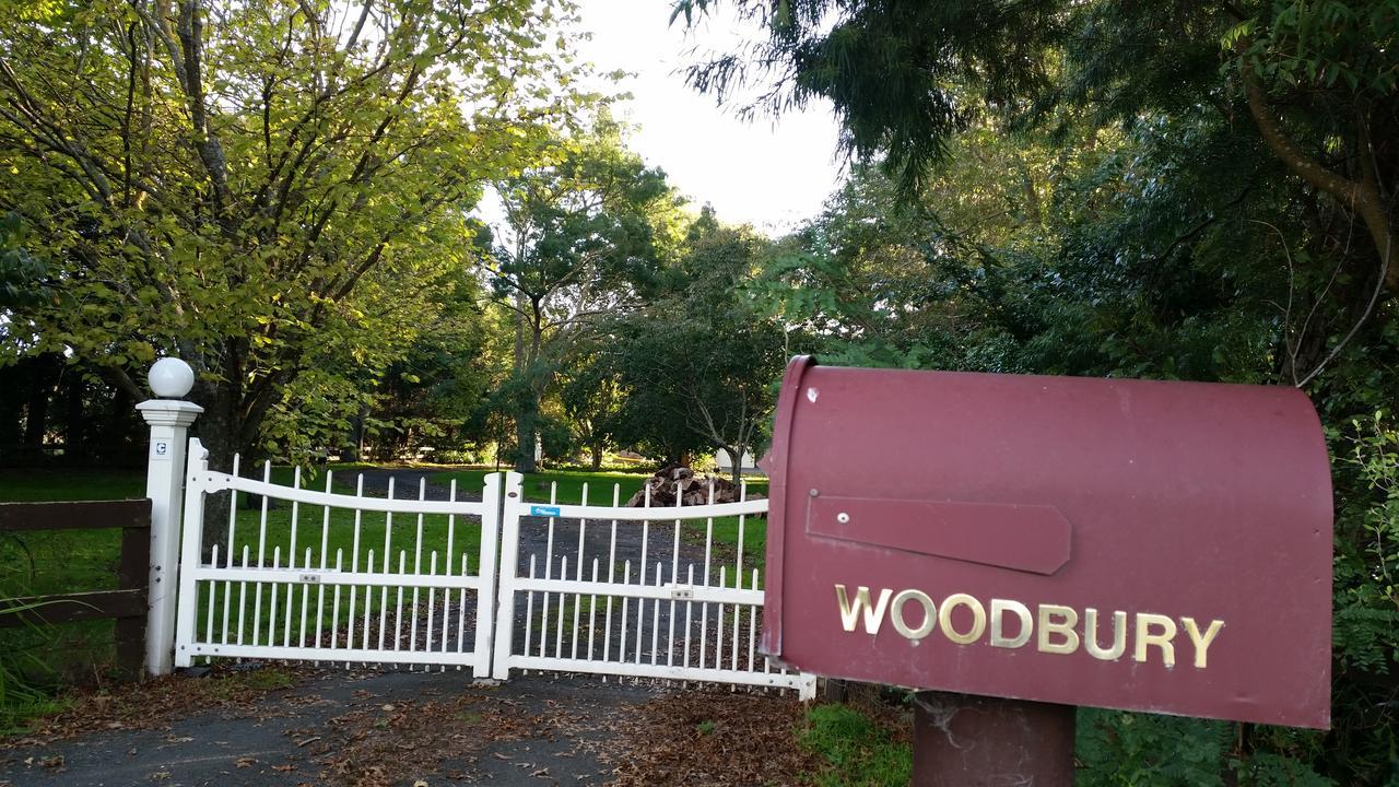 Woodbury Farm Bed & Breakfast Takanini Екстериор снимка
