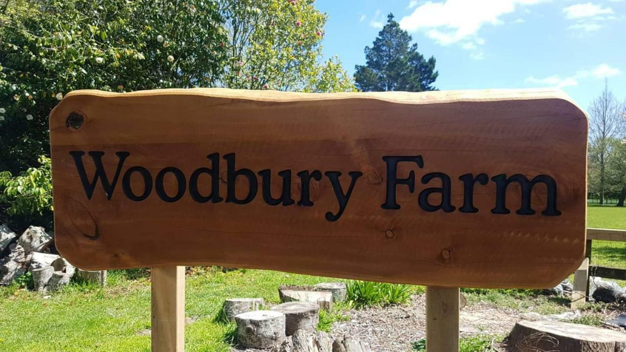 Woodbury Farm Bed & Breakfast Takanini Екстериор снимка
